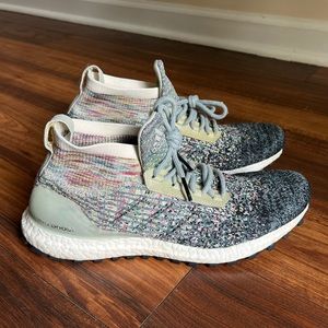 Men’s Adidas Ultraboost size 10